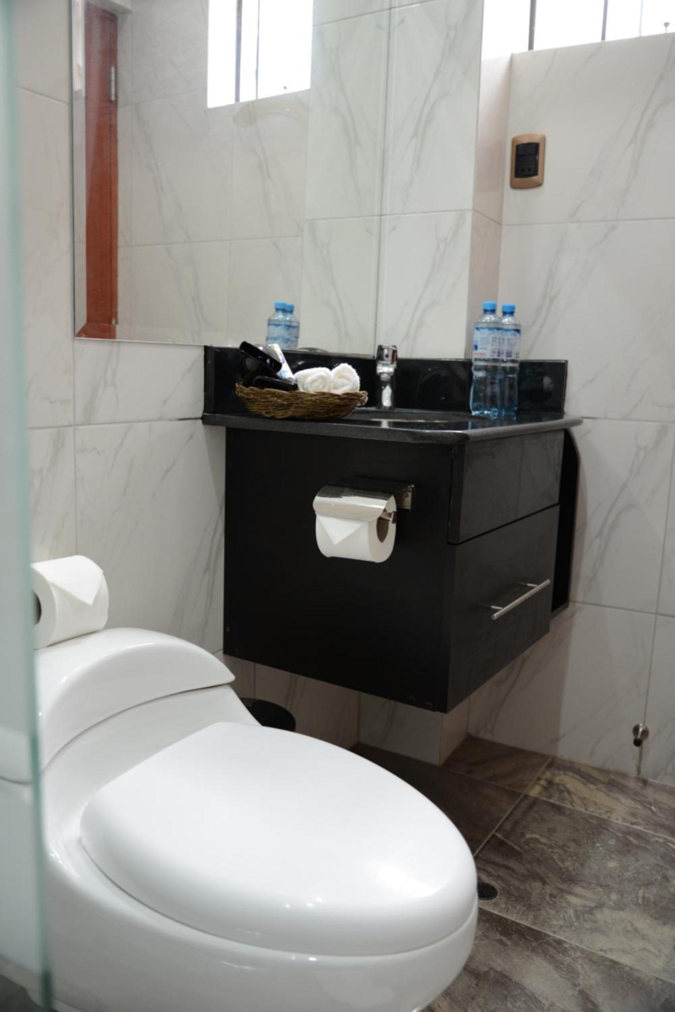 Altipacha Ayacucho Hotel ภายนอก รูปภาพ