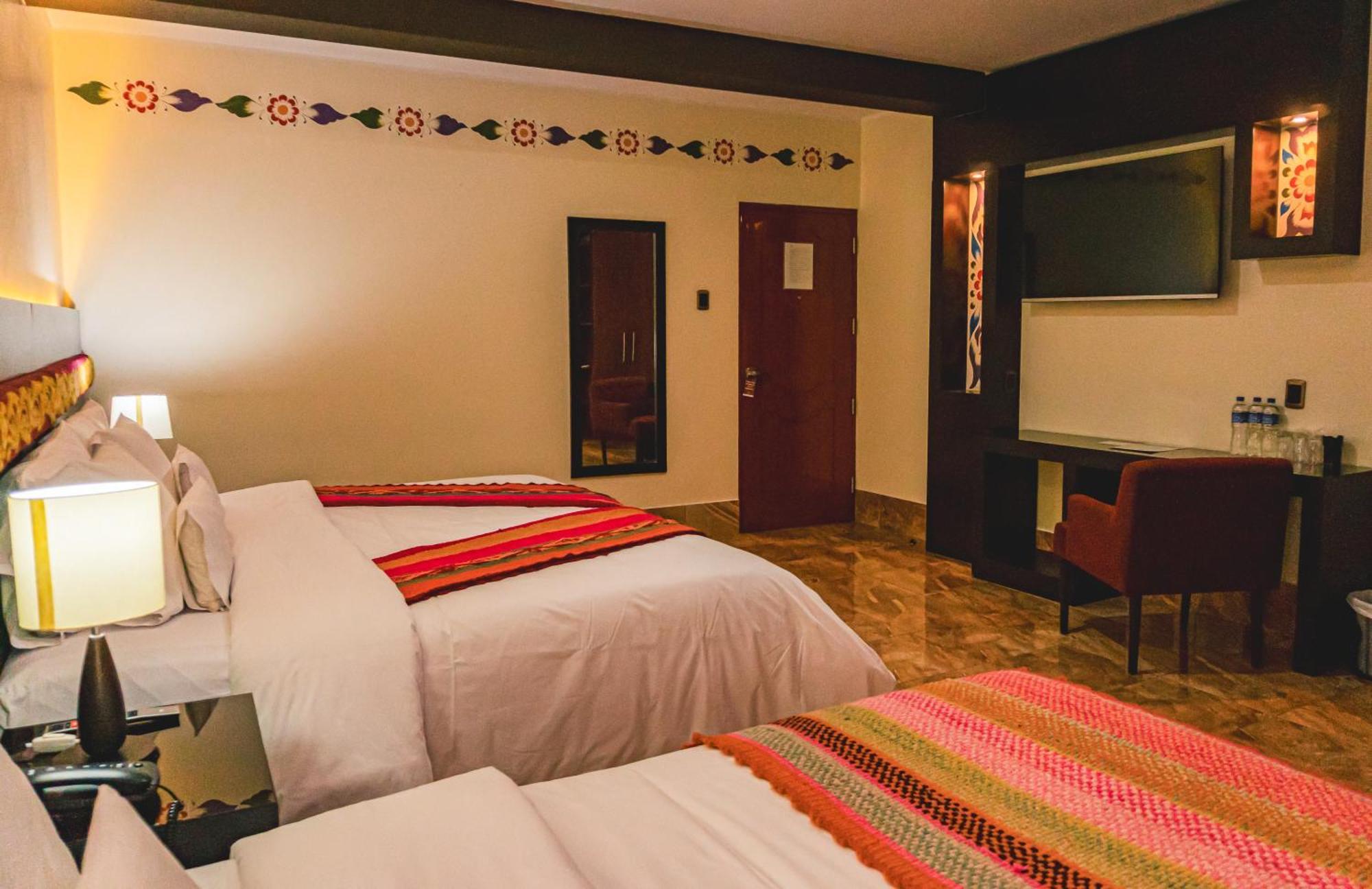 Altipacha Ayacucho Hotel ภายนอก รูปภาพ