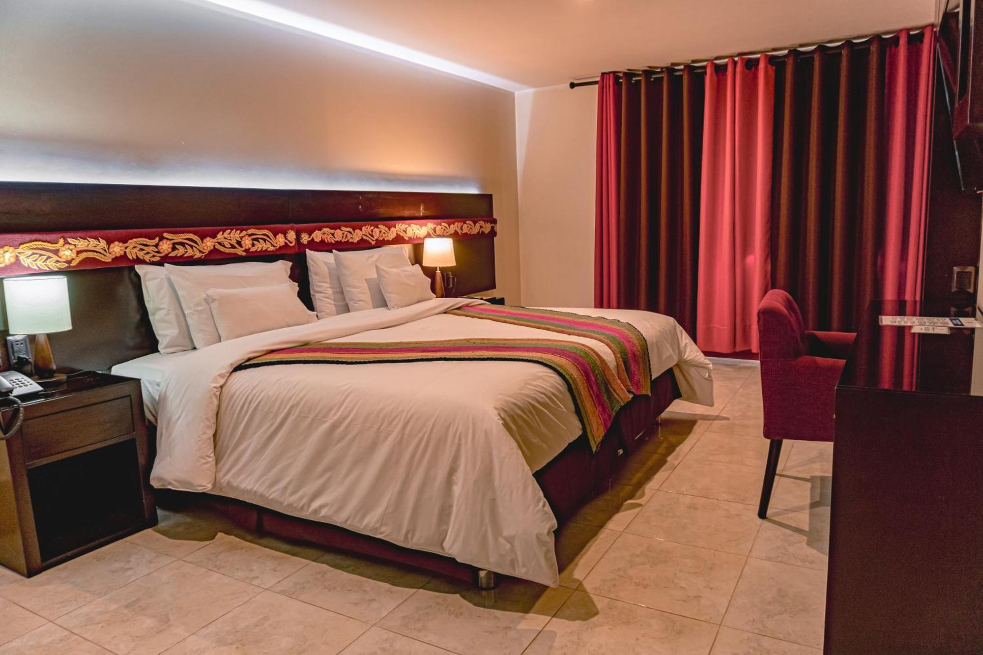 Altipacha Ayacucho Hotel ภายนอก รูปภาพ