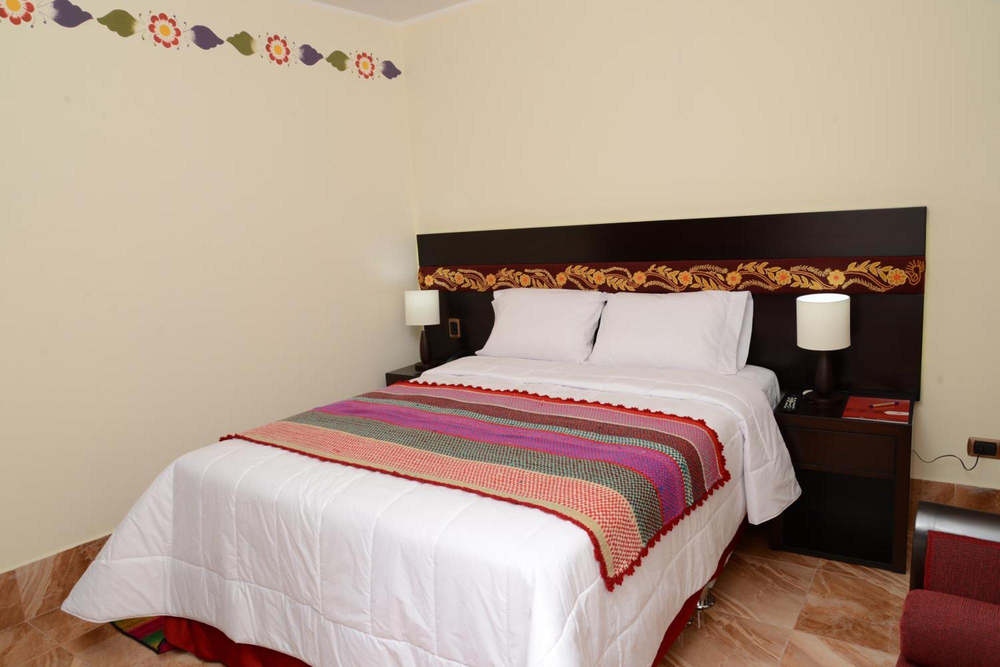 Altipacha Ayacucho Hotel ภายนอก รูปภาพ