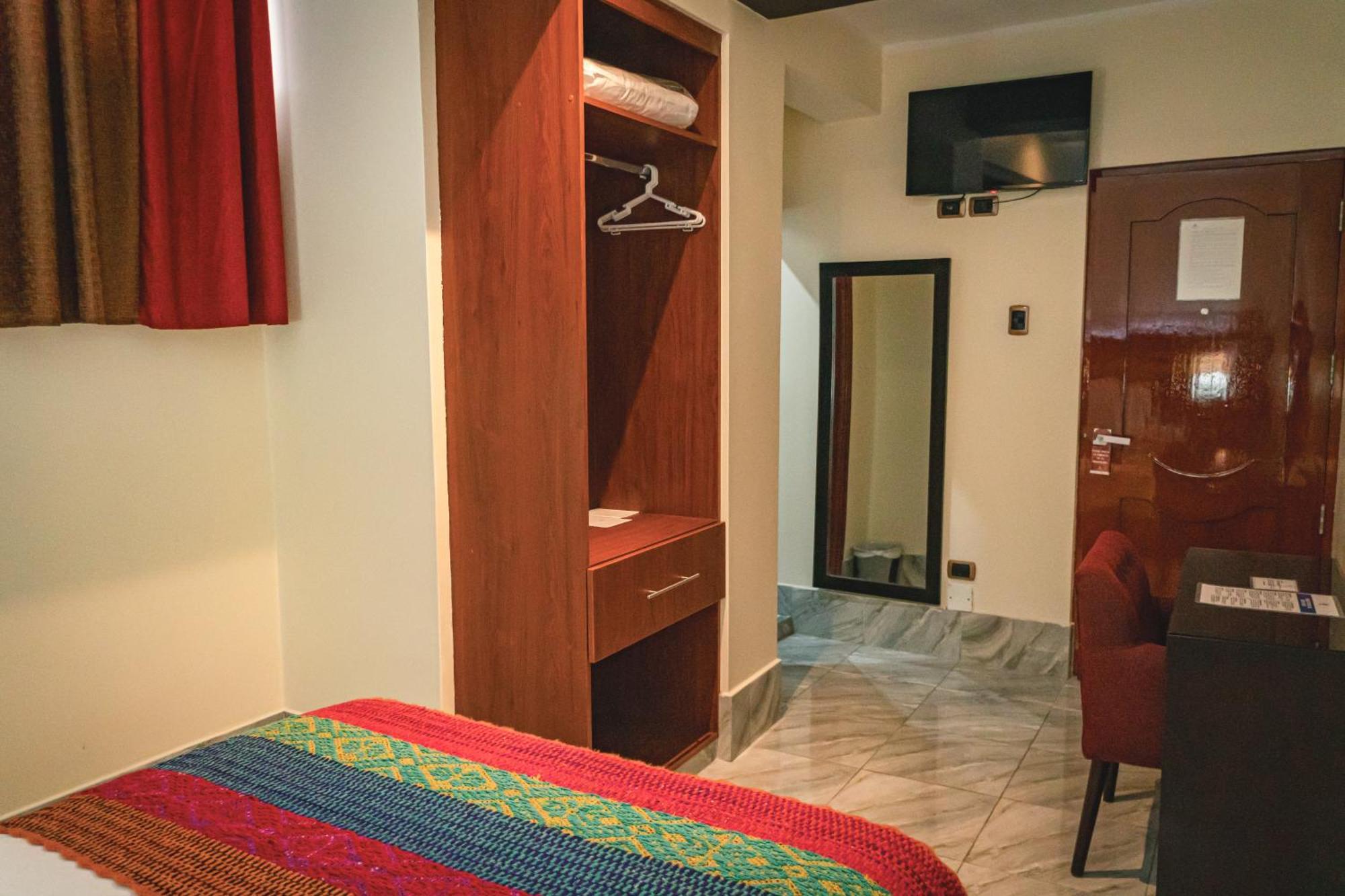 Altipacha Ayacucho Hotel ภายนอก รูปภาพ