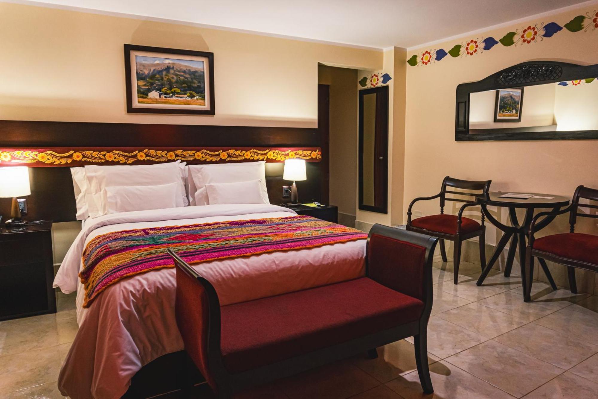 Altipacha Ayacucho Hotel ภายนอก รูปภาพ
