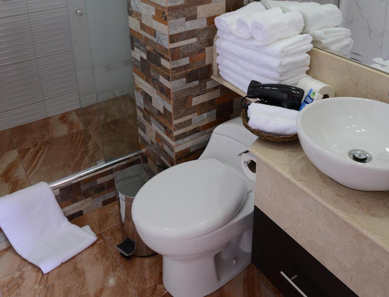 Altipacha Ayacucho Hotel ภายนอก รูปภาพ