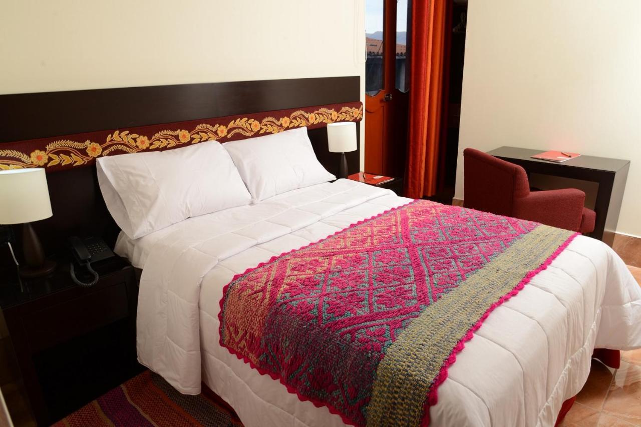 Altipacha Ayacucho Hotel ภายนอก รูปภาพ